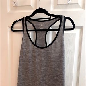 2 old navy workout tops